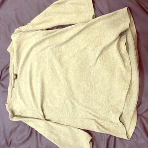 Mid-length arm shirt